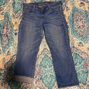 American Eagle Artist Crop